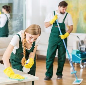 Estudiar máster en dirección de empresas de limpieza